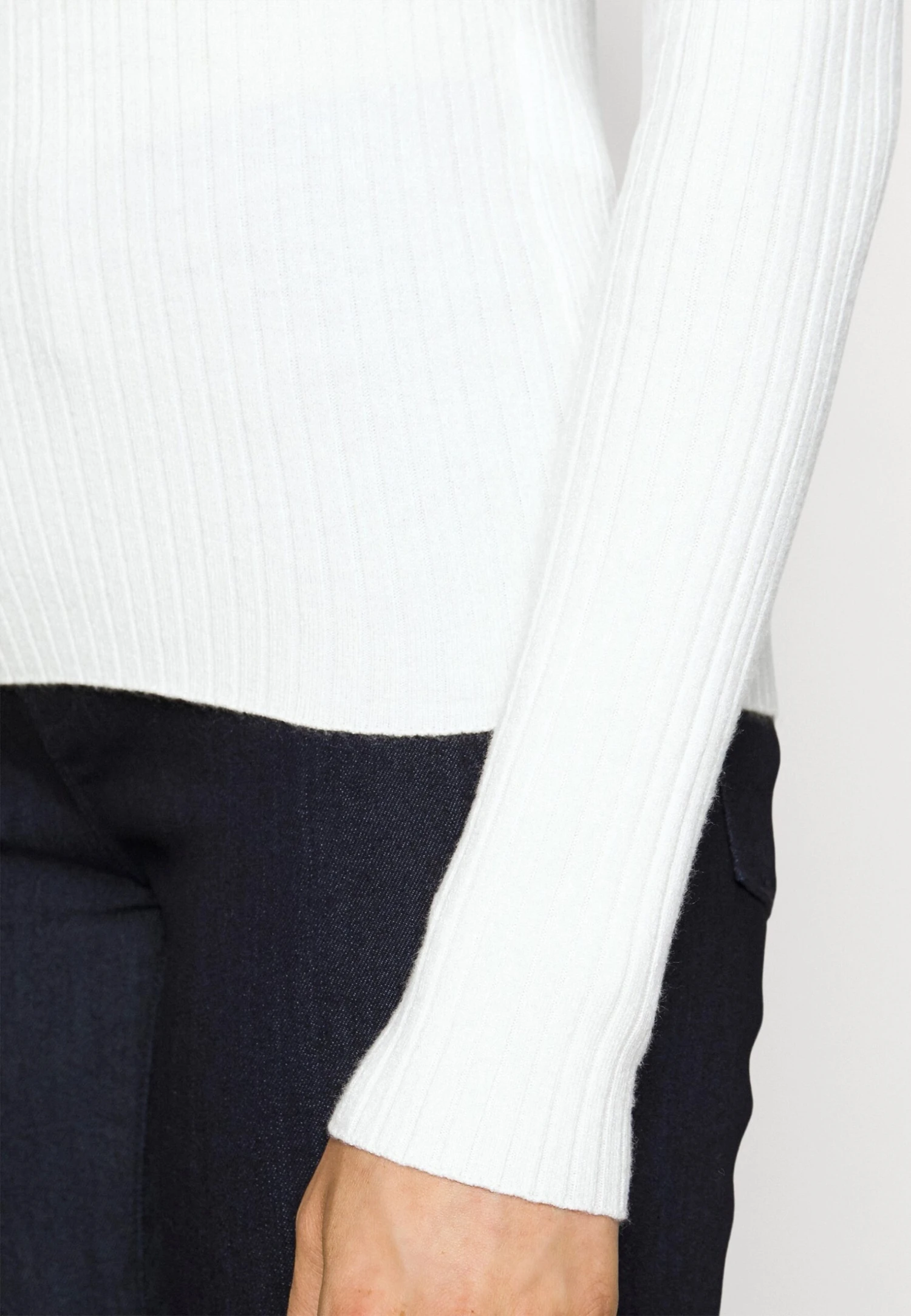 Nmship O-Neck- Jumper - Off-White - Image 5