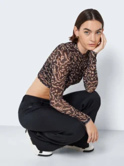 Noisy May CROPPED MESH TOP