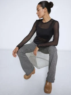 Noisy May LONG SLEEVED MESH TOP