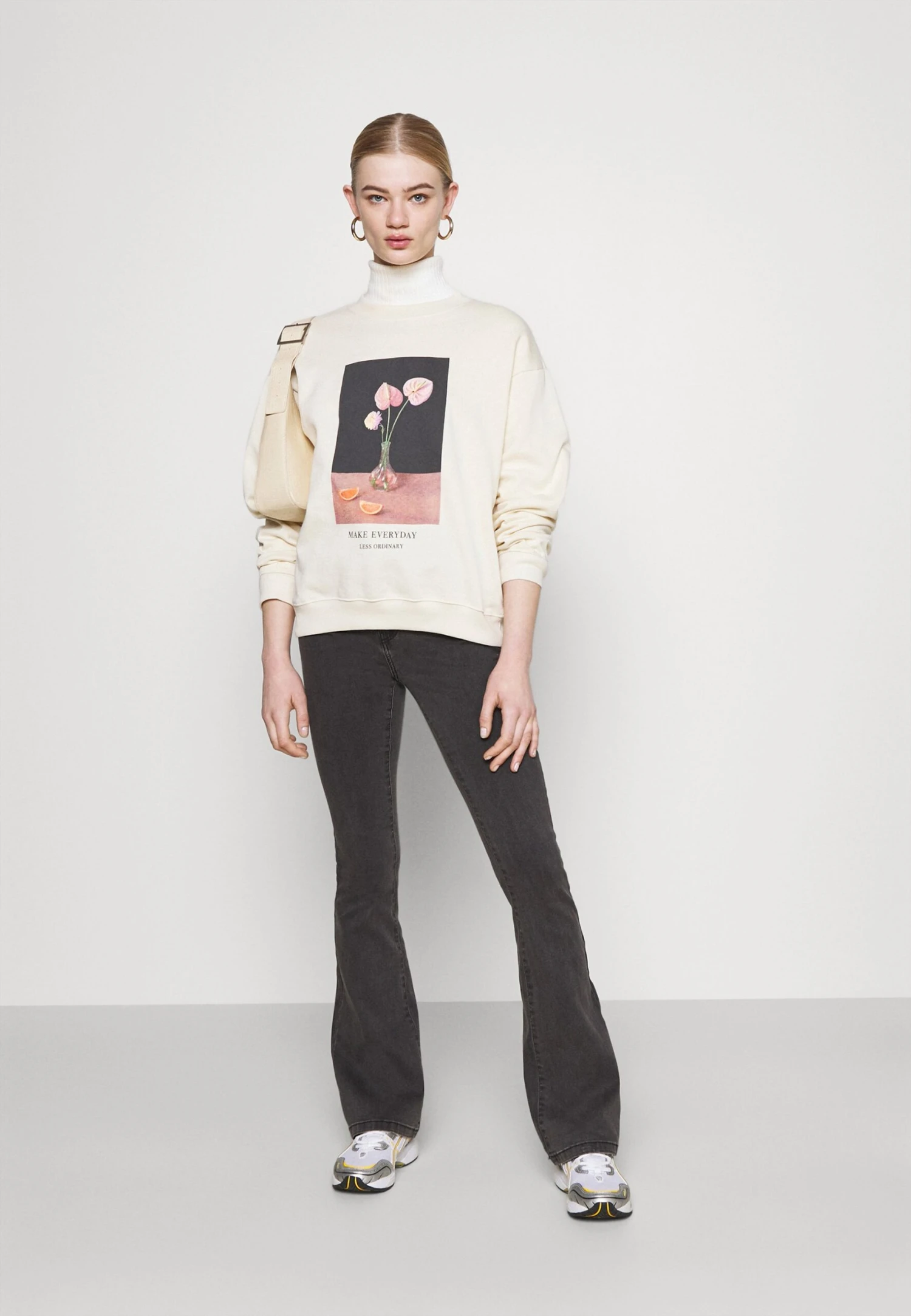 Noisy May Nmsallie- Flared Jeans - Dark Grey Denim - Image 2