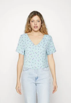 Noisy May Nmclara V Neck- Blouse - Cerulean